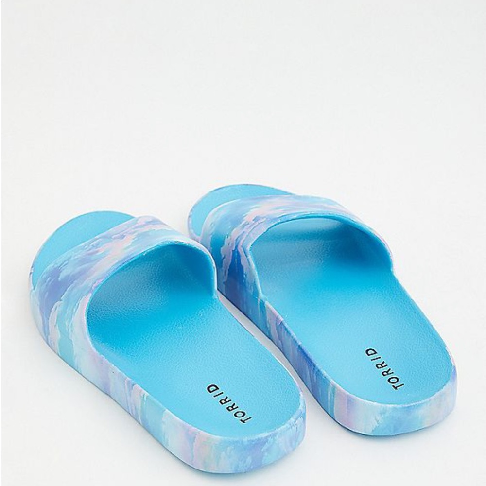 BLUE CLOUD-WASH POOL SLIDE (WW)